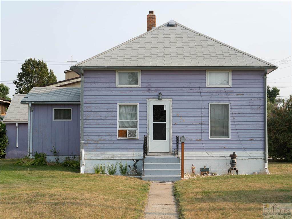 222 8th St South East - Photo 1