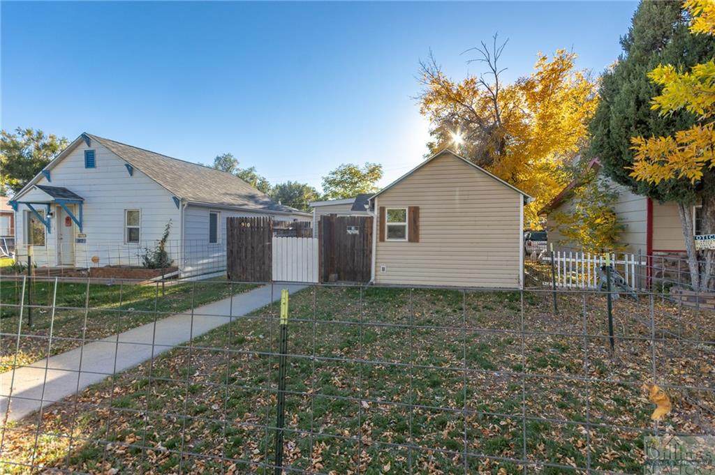 910 29th Street - Photo 1