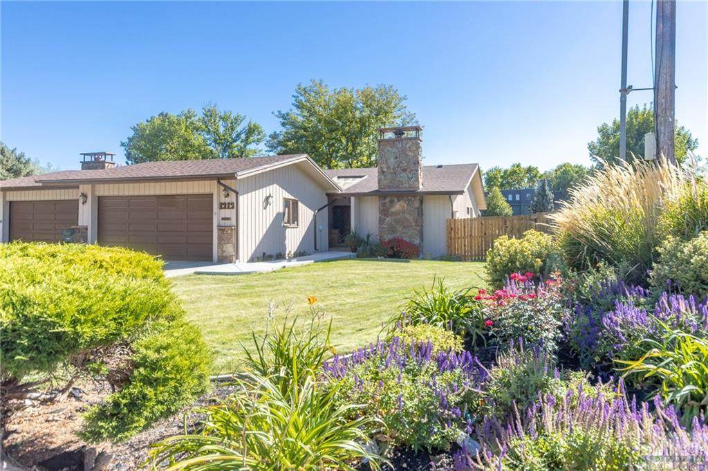1212 Lewis Avenue - Photo 1