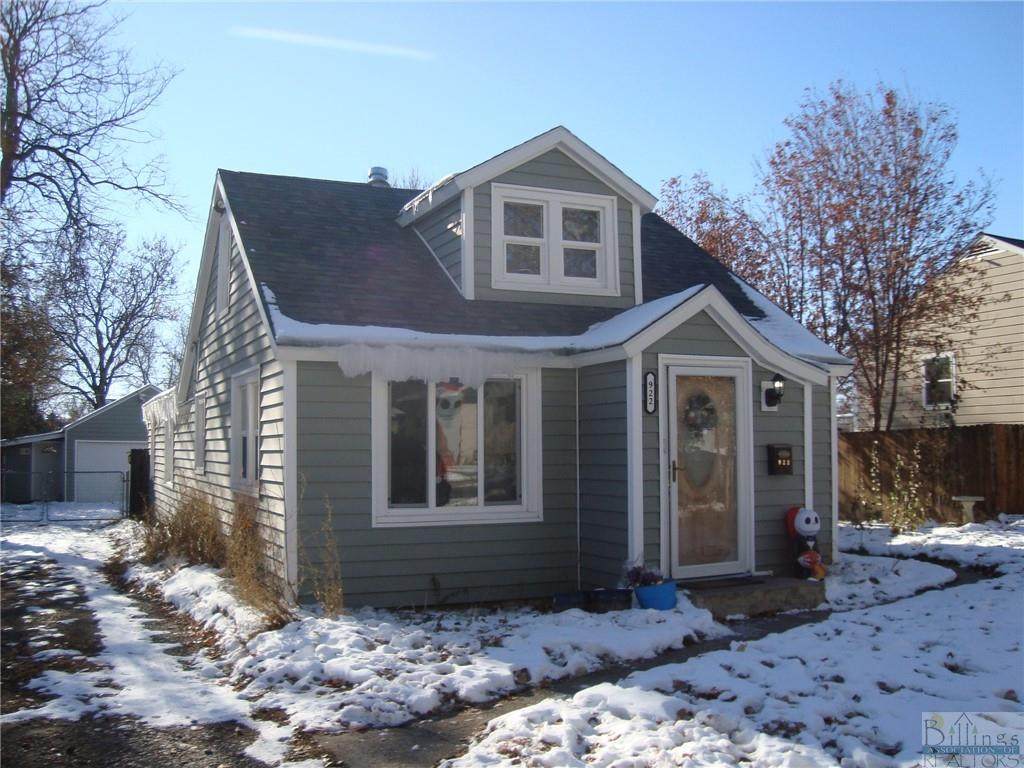 922 Avenue C - Photo 1