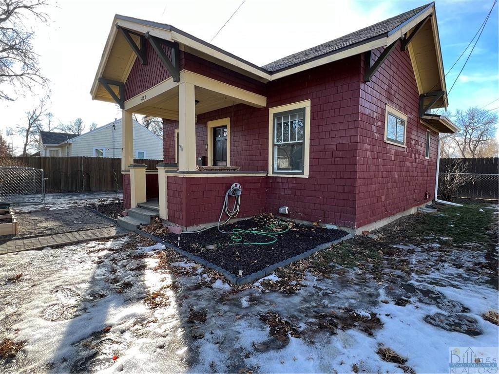 812 5th Street - Photo 1