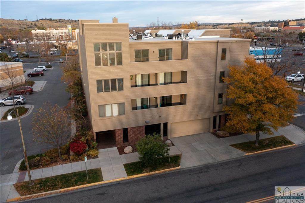 703 29th Street - Photo 1