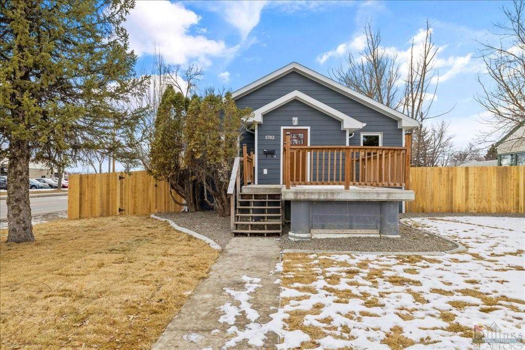 1702 Avenue C - Photo 1