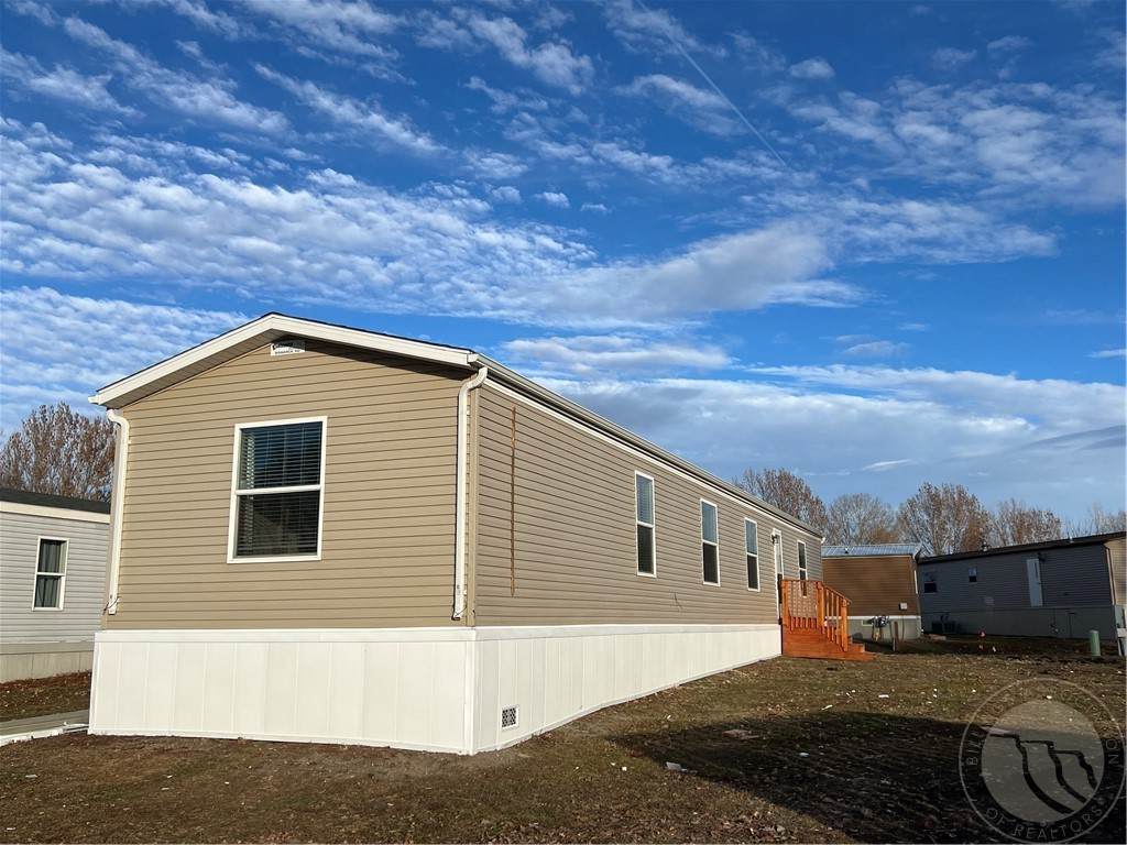 531 Andrick Avenue - Photo 1