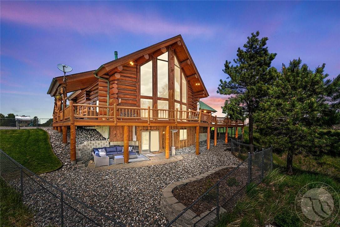 5260 Pryor Mountain View Drive - Photo 1