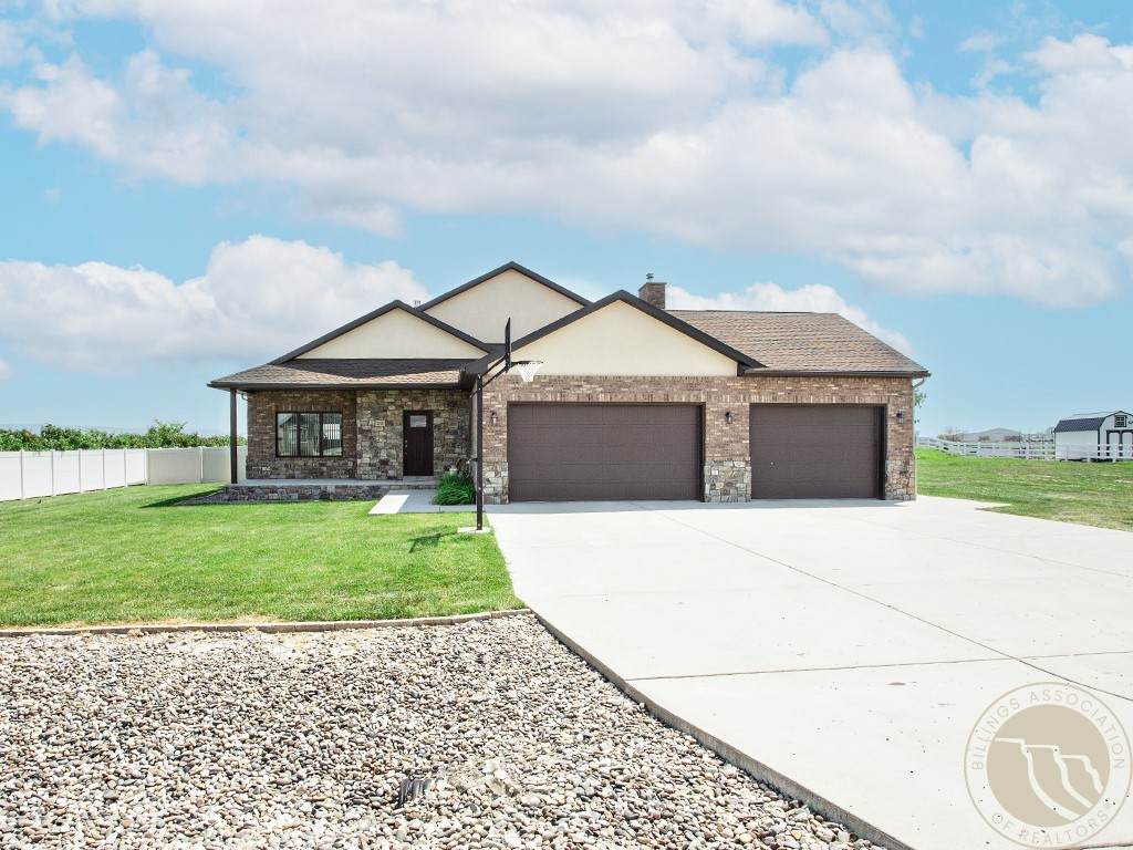 2520 Hummingbird Way - Photo 1