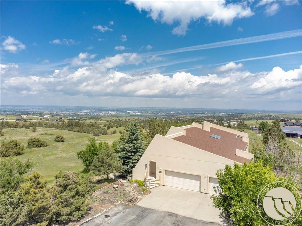5915 Southridge Drive - Photo 1