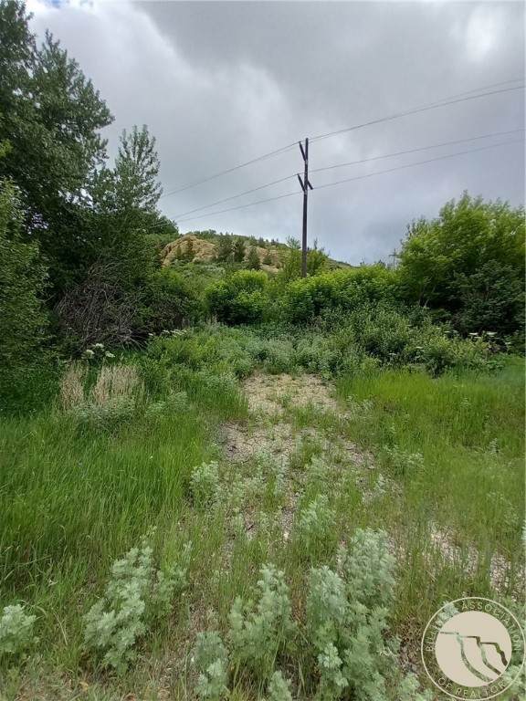 308 Kainu Avenue - Photo 1