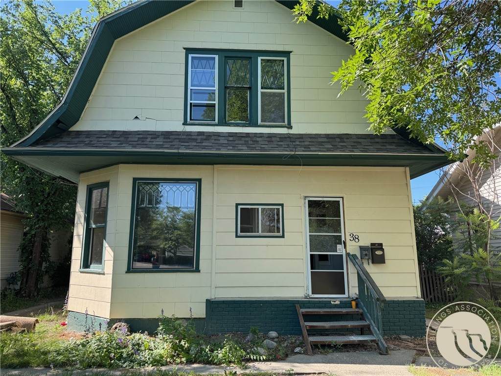 38-38.5 Lewis Avenue - Photo 1