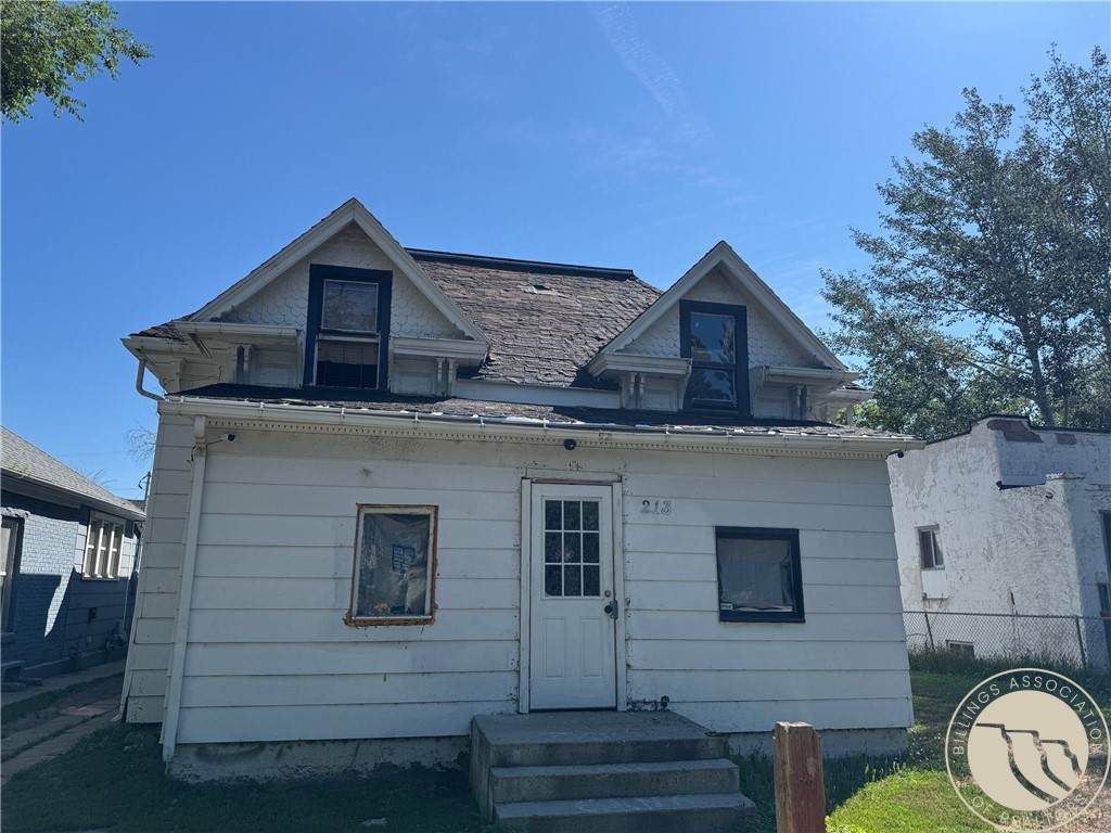 213 29th Street - Photo 1