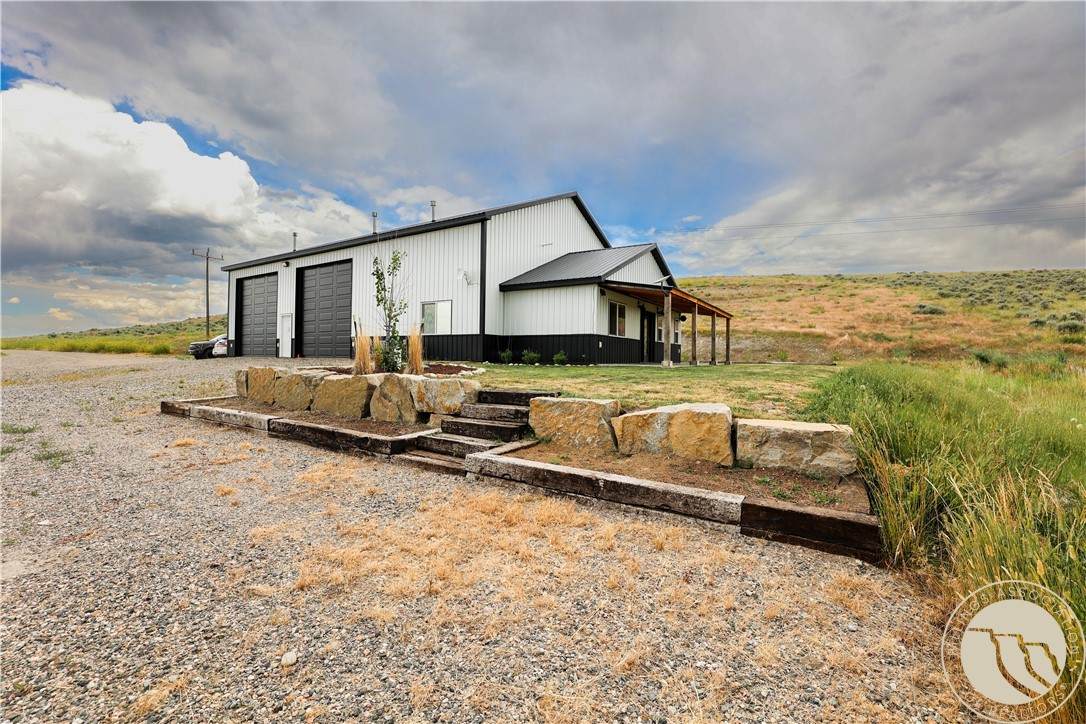 1720 Davis Creek Road - Photo 1
