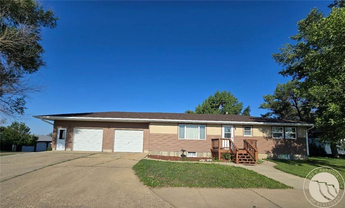 602 6th Street - Photo 1