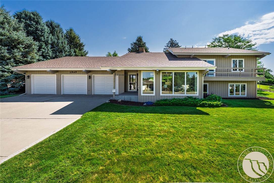 1949 St Andrews Drive - Photo 1