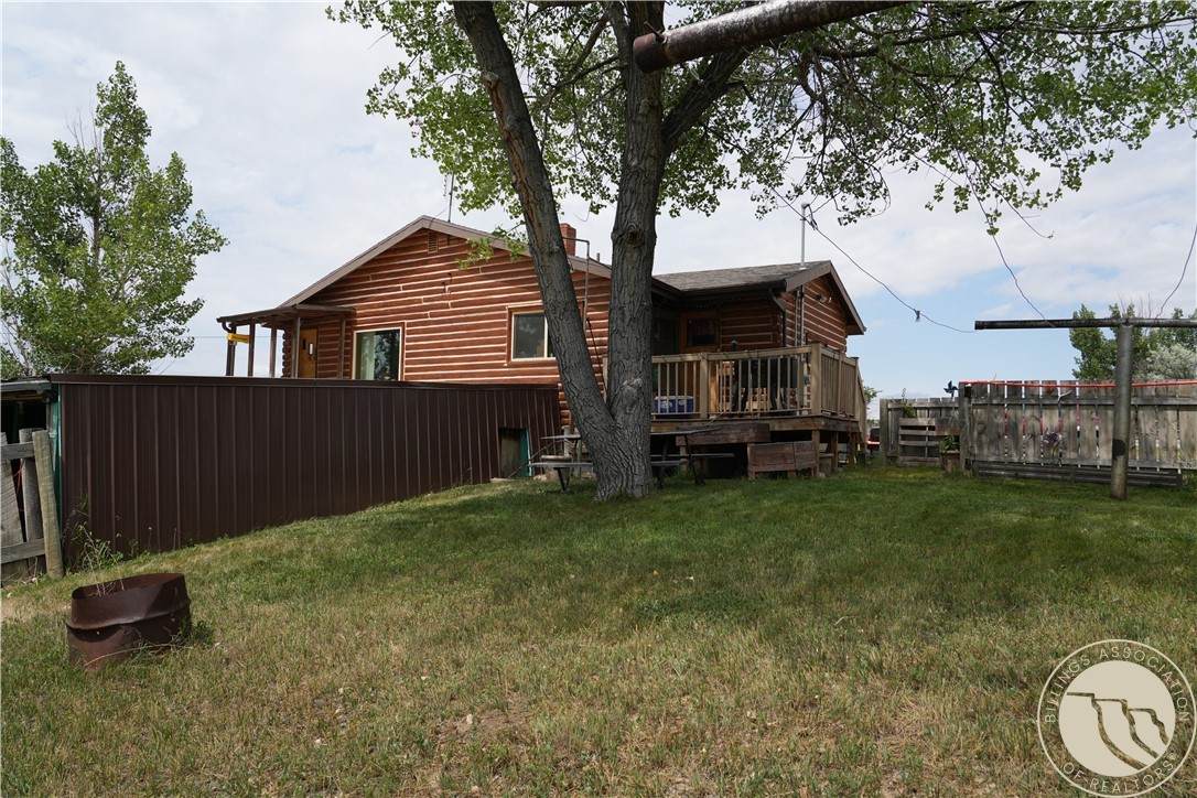 603 Wheatland Ave S - Photo 1