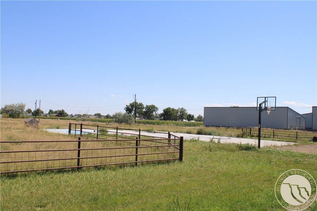 545 Pike Court - Photo 1