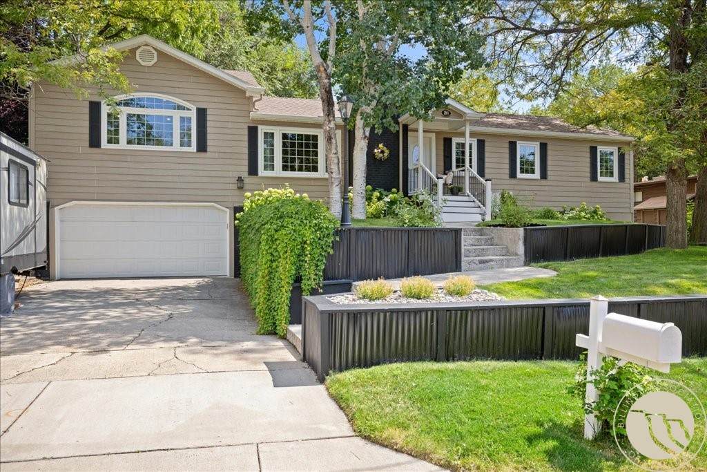 2911 Macdonald Drive - Photo 1