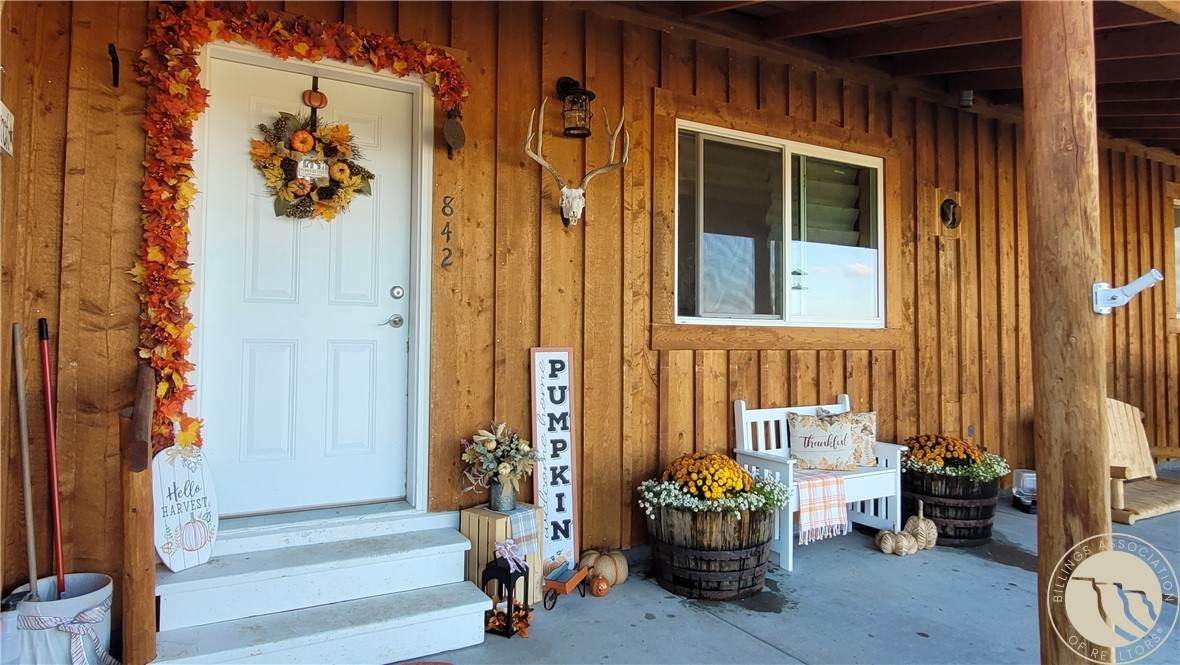 842 Mt Highway 2 - Photo 1