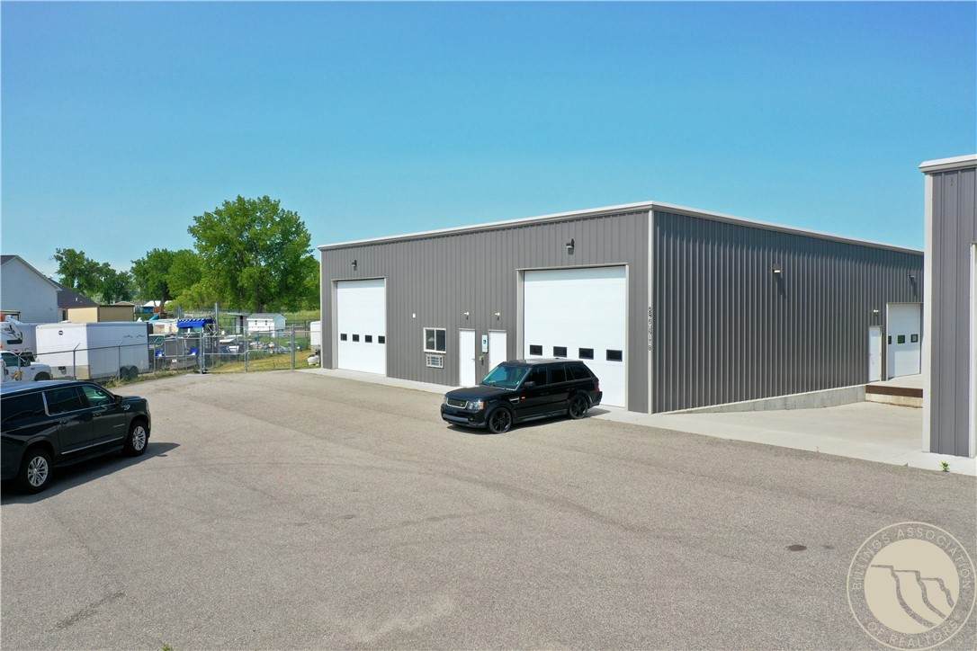 6875 King Ave W - Photo 1