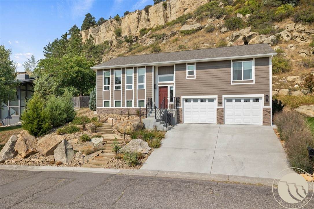 3226 Country Club Circle - Photo 1