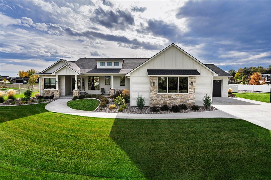 5526 King Eider Drive - Photo 1