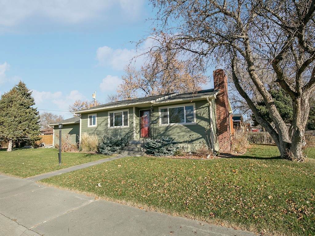 607 26th Street - Photo 1