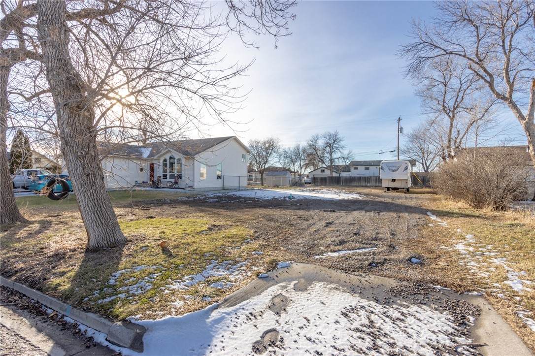 208 West Avenue - Photo 1