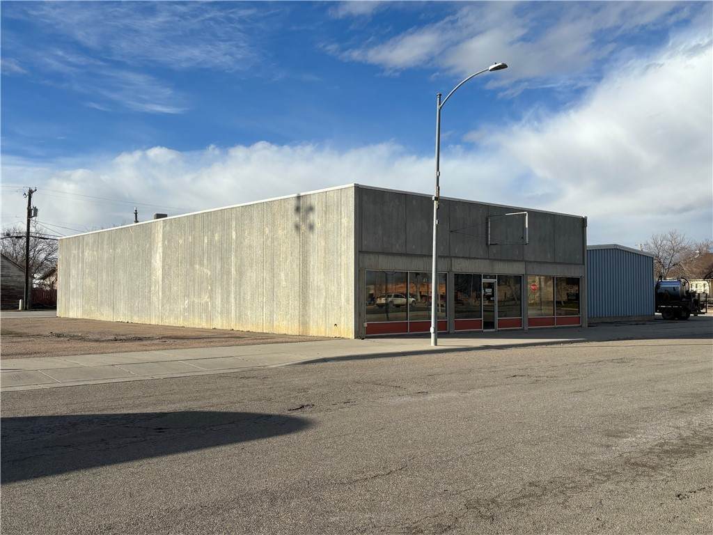 214 Crow Avenue - Photo 1