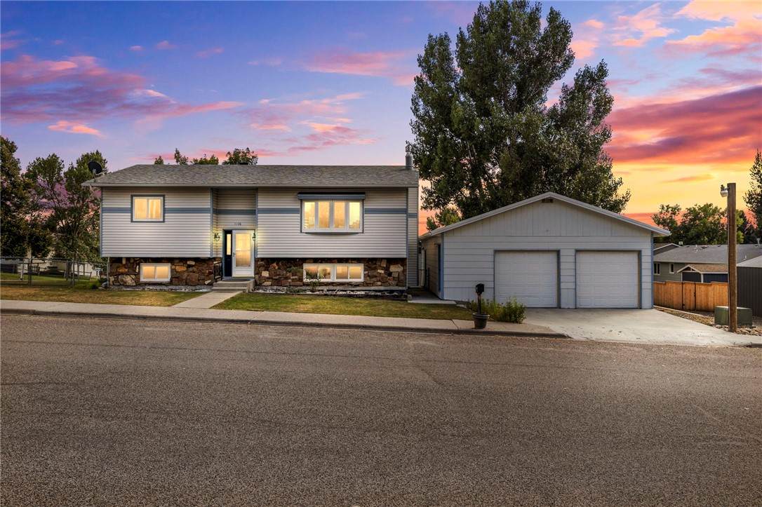 1106 12th Street - Photo 1