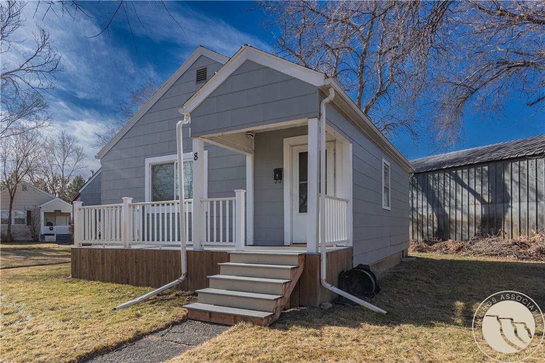 632 Saint Johns Ave - Photo 1