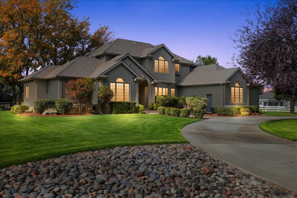 1200 Bluegrass Dr W - Photo 1