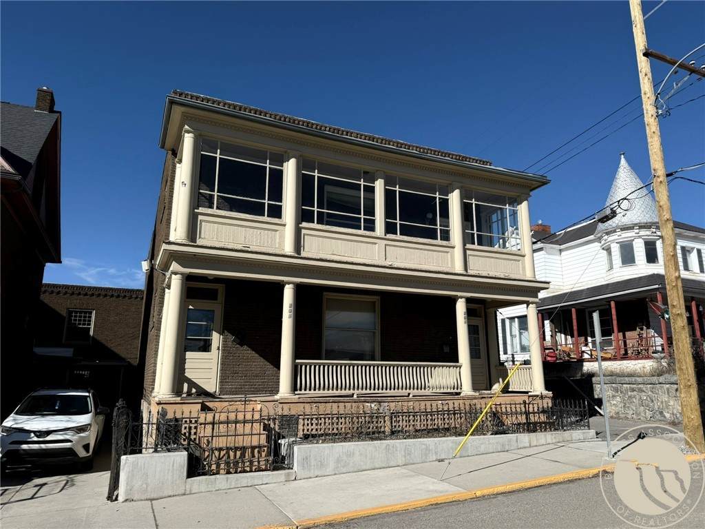 205 Excelsior Avenue - Photo 1