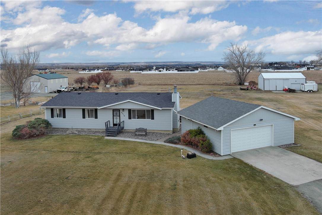 6216 Victoria Lane - Photo 1