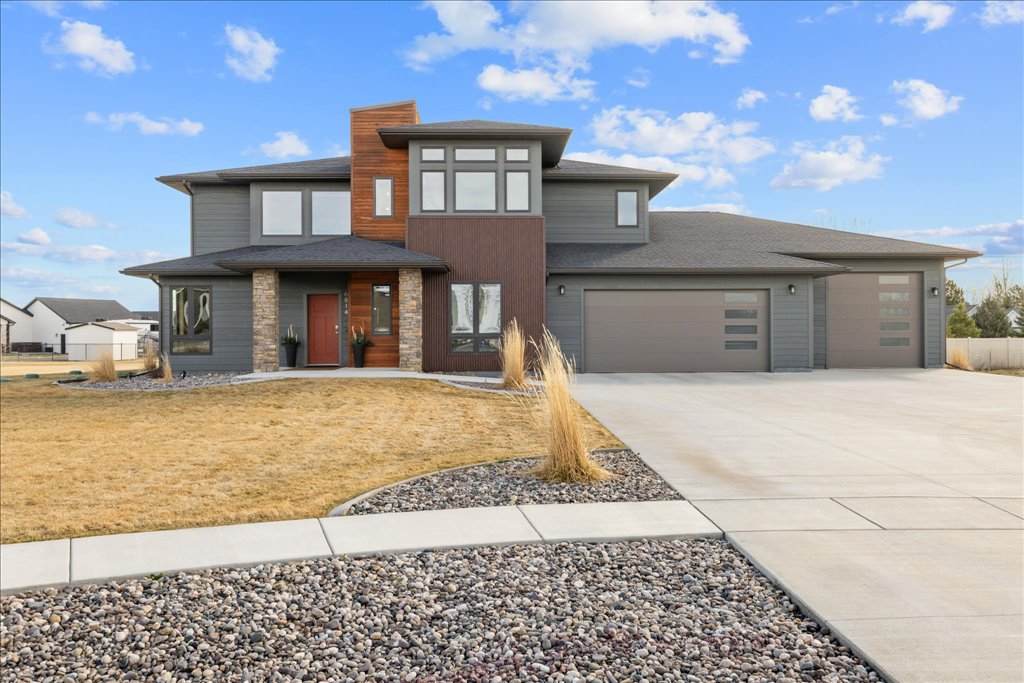 6814 Skycrest Drive - Photo 1