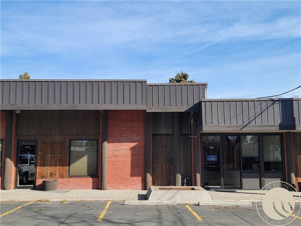 907 Broadwater Square - Photo 1