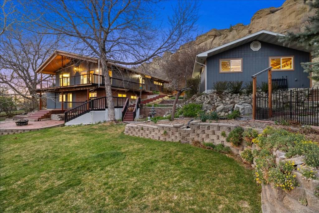 194 Mountain View Boulevard - Photo 1