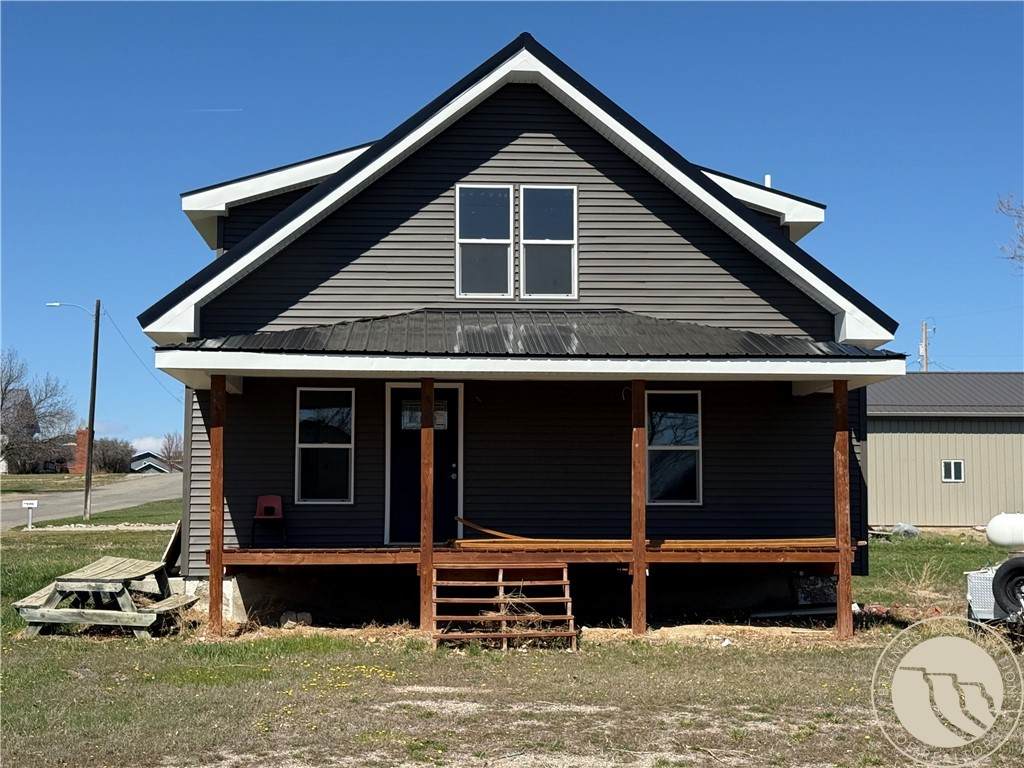 421 9th Avenue - Photo 1