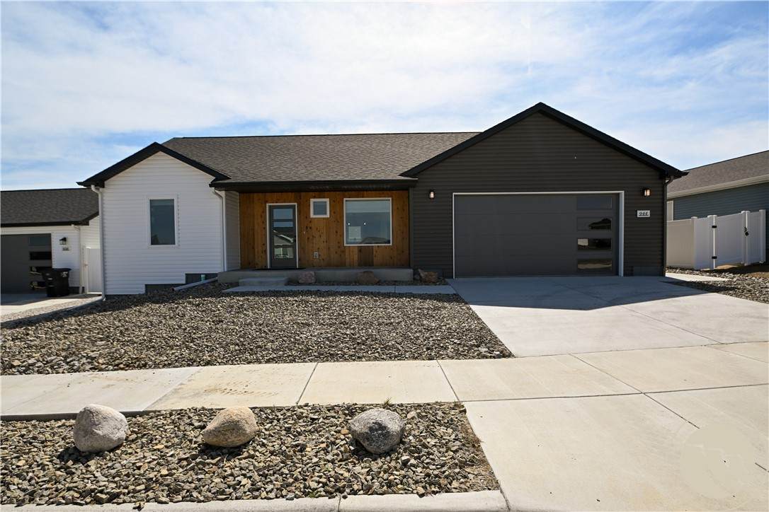 944 Anacapa Lane - Photo 1
