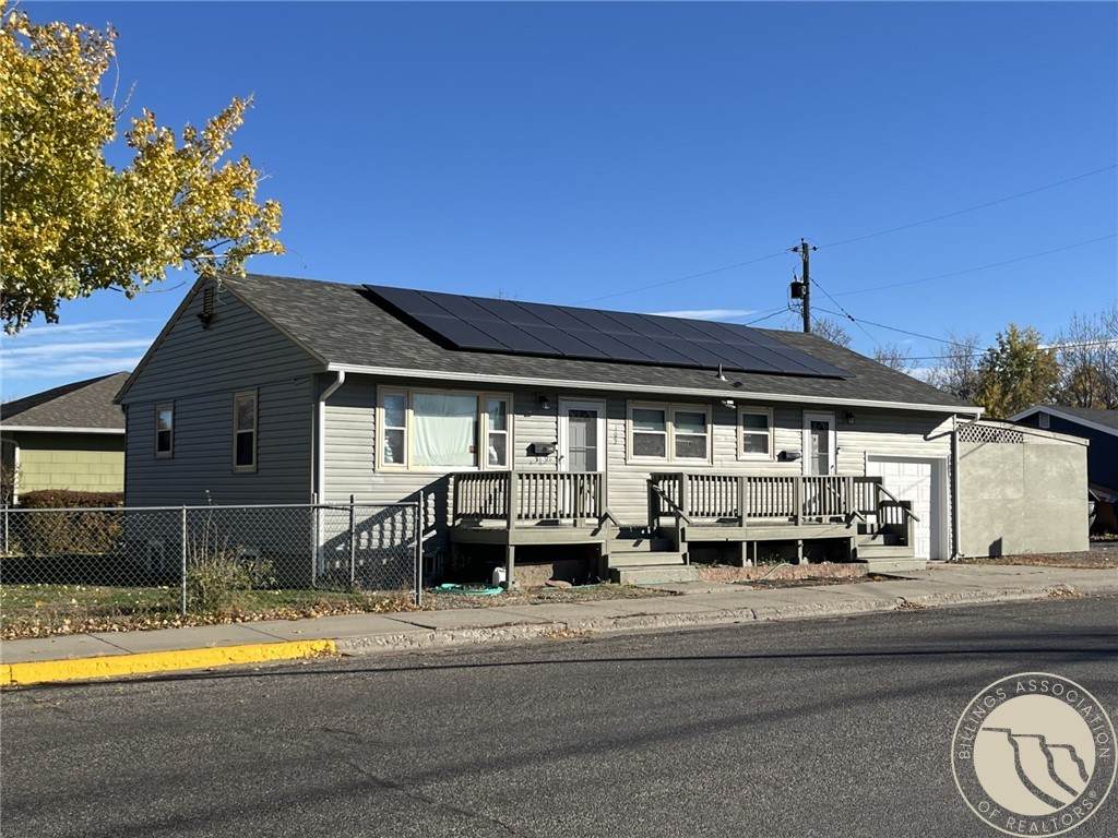 109 16th Street - Photo 1