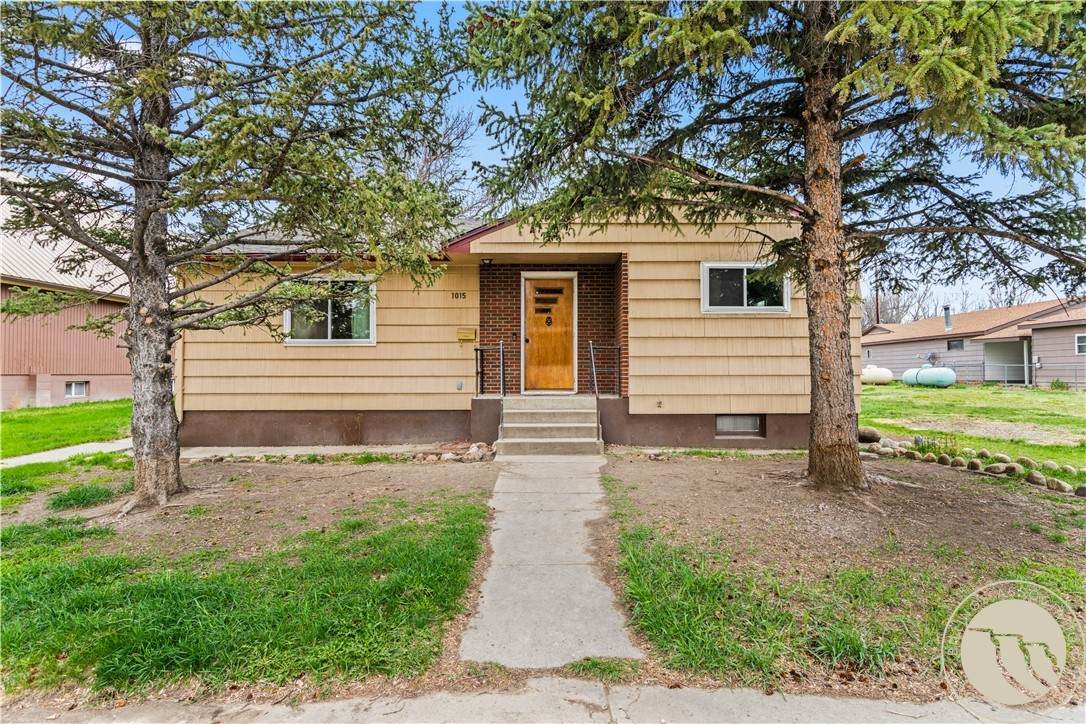 1015 1st Street - Photo 1