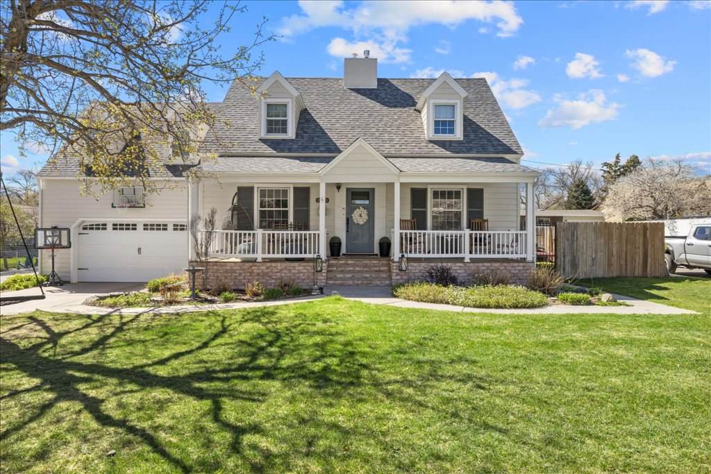 2620 Highwood Drive - Photo 1