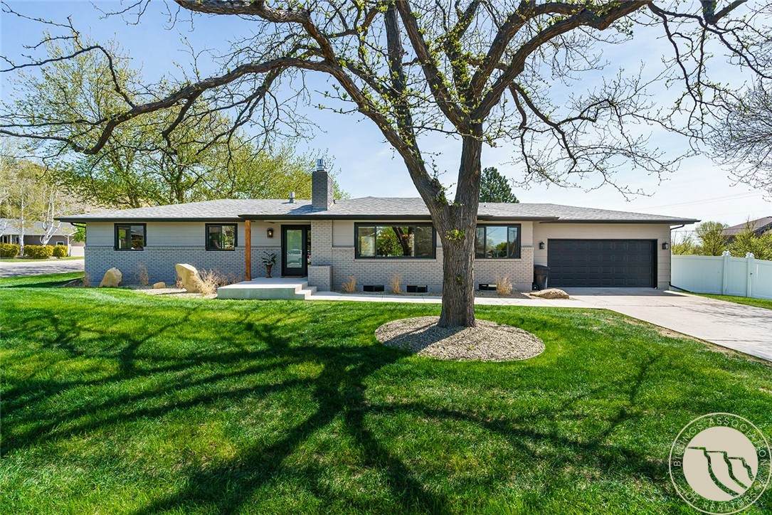 2911 Snowcrest Drive - Photo 1