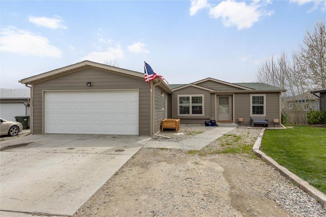1027 Falls Creek Drive - Photo 1