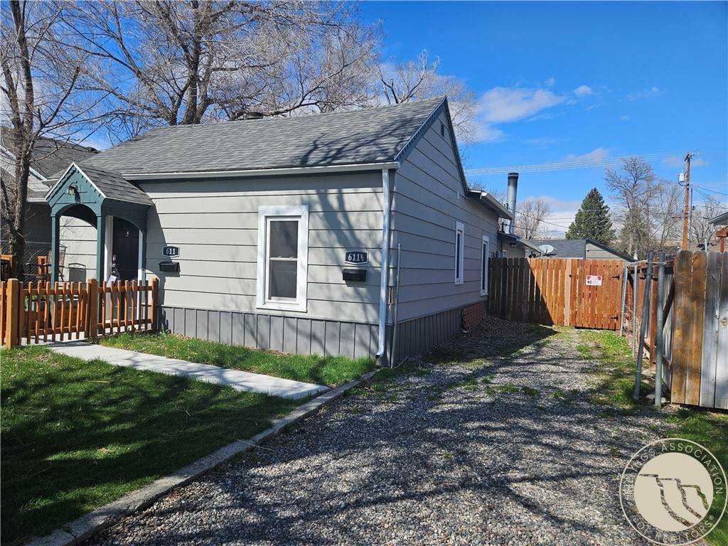 611 Avenue E - Photo 1