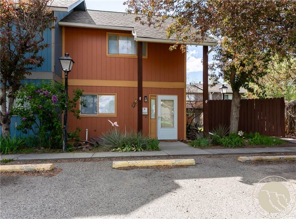 1537 Wyoming Avenue - Photo 1