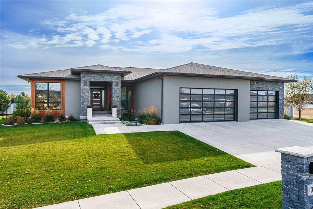 1039 Vineyard Way - Photo 1
