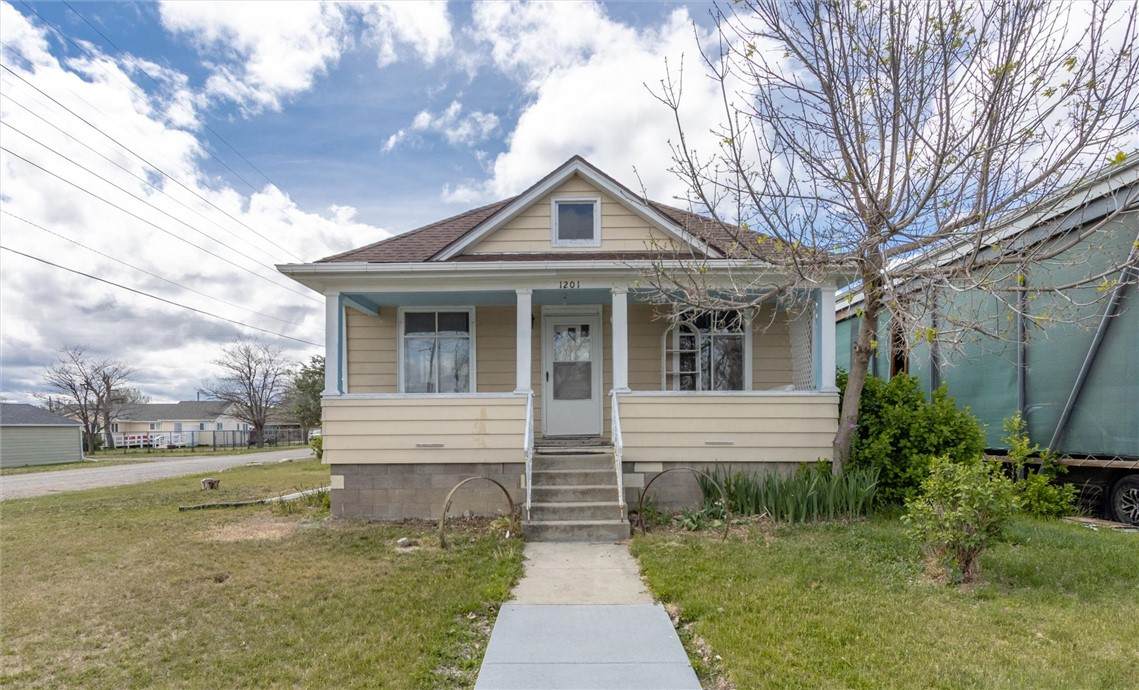 1201 3rd Street - Photo 1