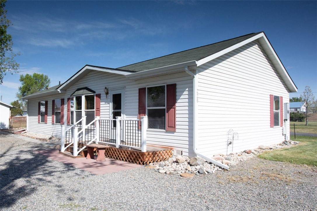220 Riverside Road - Photo 1
