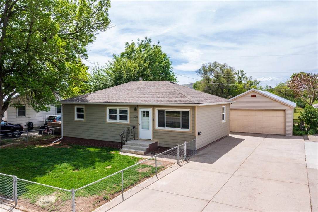 4516 Murphy Avenue - Photo 1