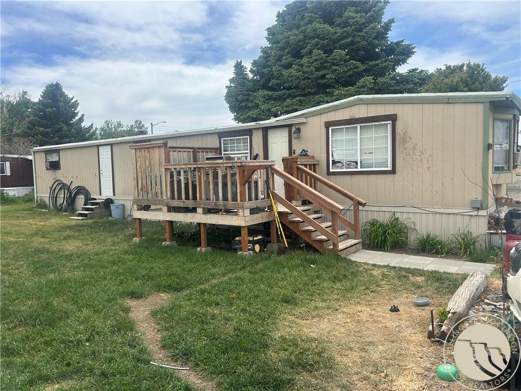 1482 Ash Street - Photo 1
