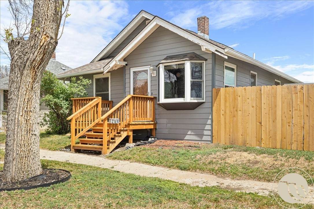 204 6th Street - Photo 1